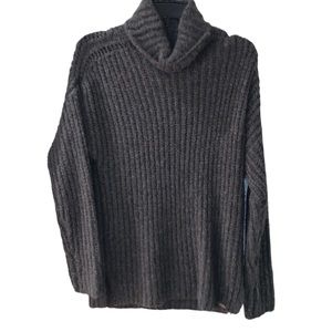 Abercrombie & Fitch Gray Pullover Turtle Neck Sweater Size Medium